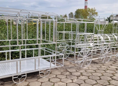 dekoracje przestrzenne z aluminium 04