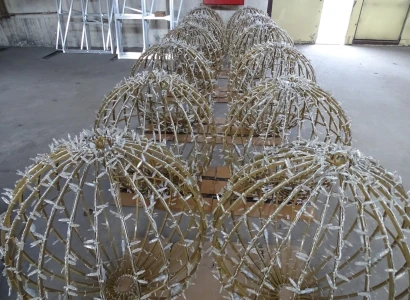 Elementy dekoracyjne dla 9 centrów handlowych M1 w Polsce (6)