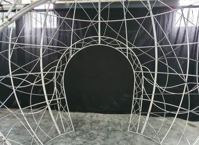 Konstrukcja bombki z przejściem Galeria Glogovia (3)