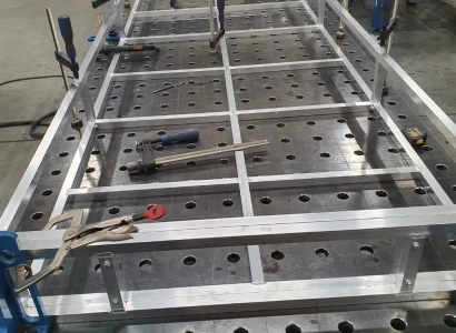 Konstrukcja podstawy pod napis dla Galerii Chełm (1)