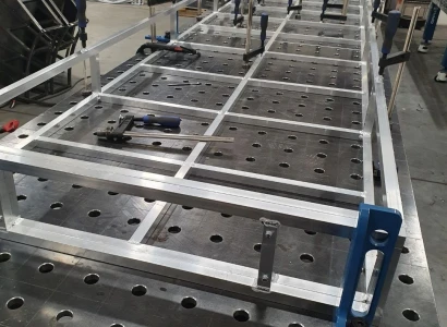 Konstrukcja podstawy pod napis dla Galerii Chełm (2)