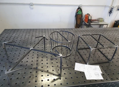 Konstrukcje stolików w stylu loft (1)